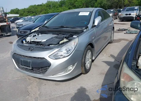2012 Hyundai Sonata Hybrid z USA, uszkodzony, nr VIN KMHEC4A48CA030895